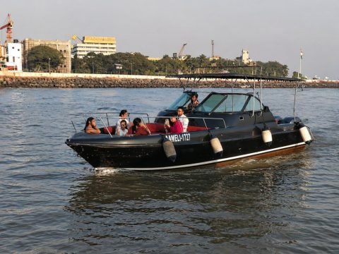 Gulf Craft 31 - Motor Boats charter in Mumbai