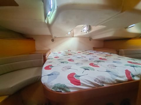 JNAV 45 - Yacht Rental Mumbai