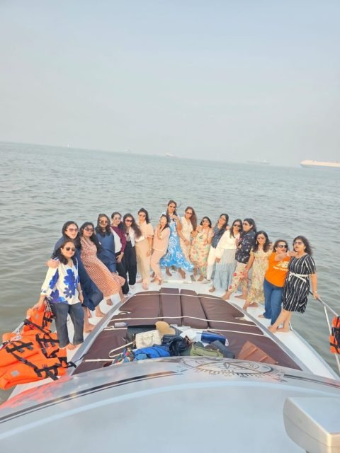 FAIRLINE 42 Motor Yachts in Mumbai - photo 4