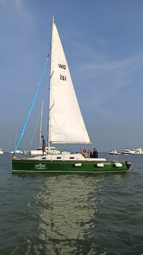 XS 27 - Sail Yachts charter in Mumbai