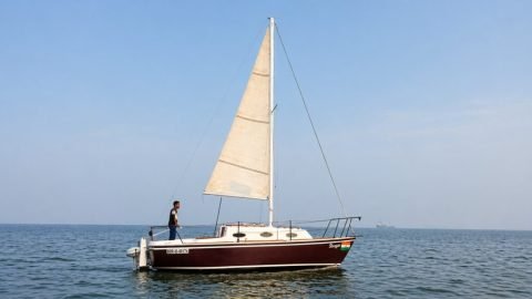 Tiranga 28 - Sail Yachts charter in Mumbai